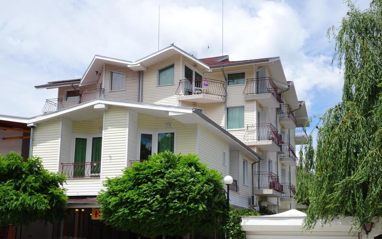 Hotel Niko Kranevo Bagian luar foto