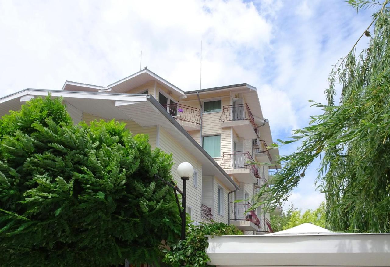 Hotel Niko Kranevo Bagian luar foto