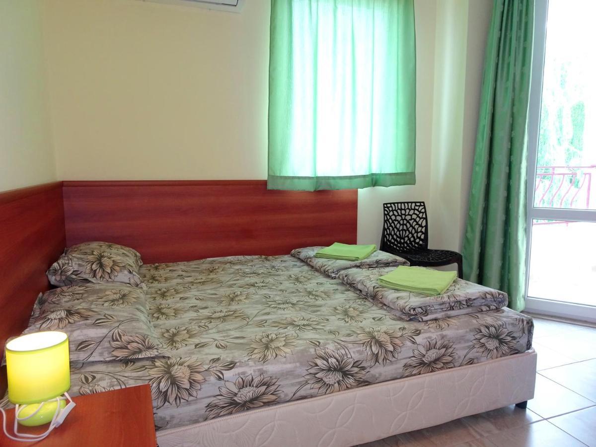 Hotel Niko Kranevo Bagian luar foto